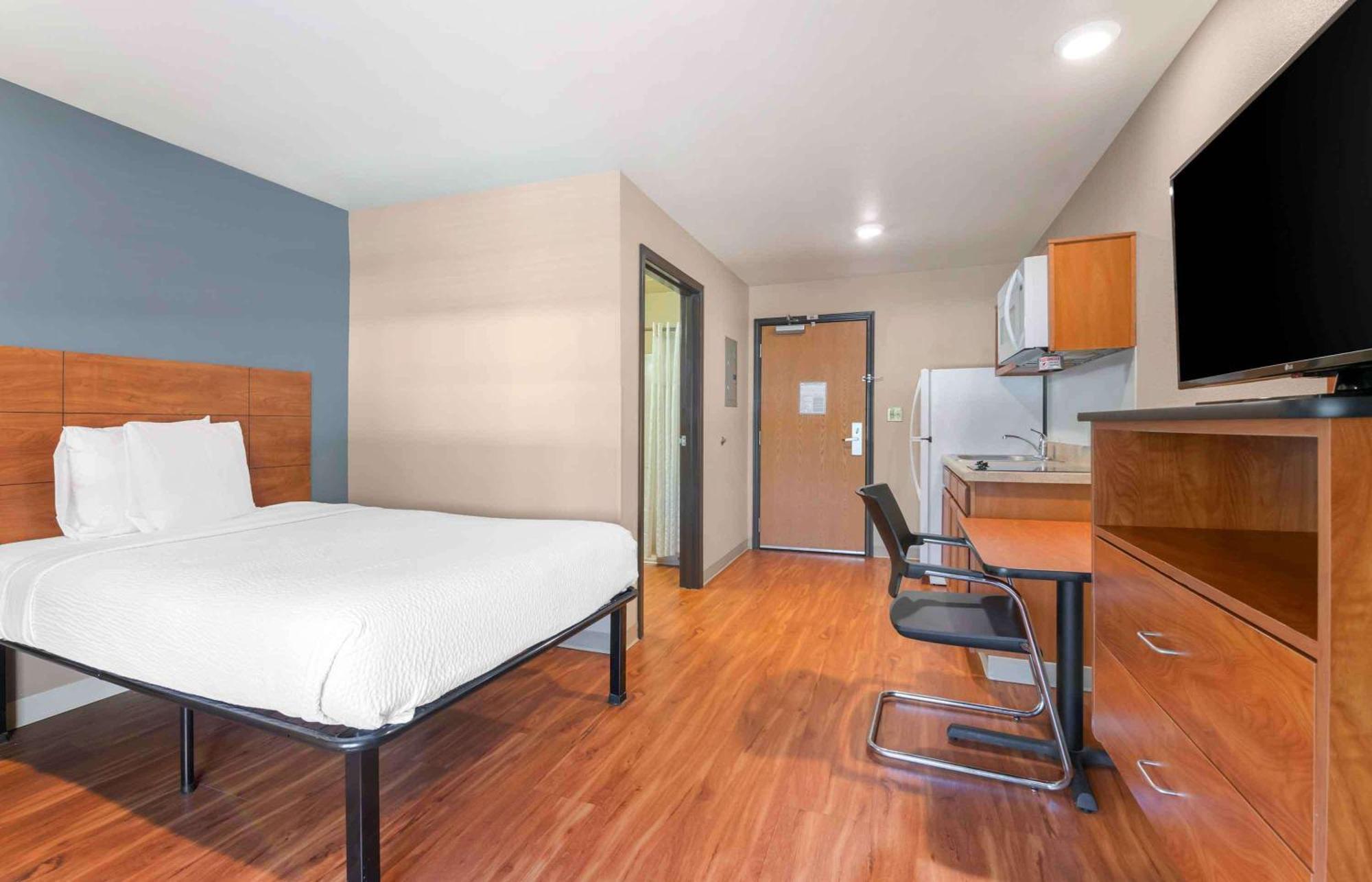 Extended Stay America Select Suites - Cincinnati - Sharonville Exterior photo