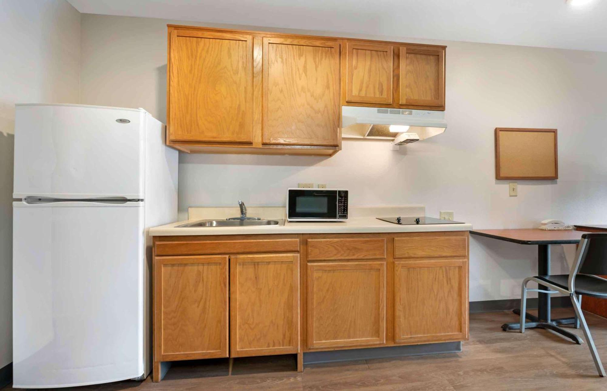 Extended Stay America Select Suites - Cincinnati - Sharonville Exterior photo