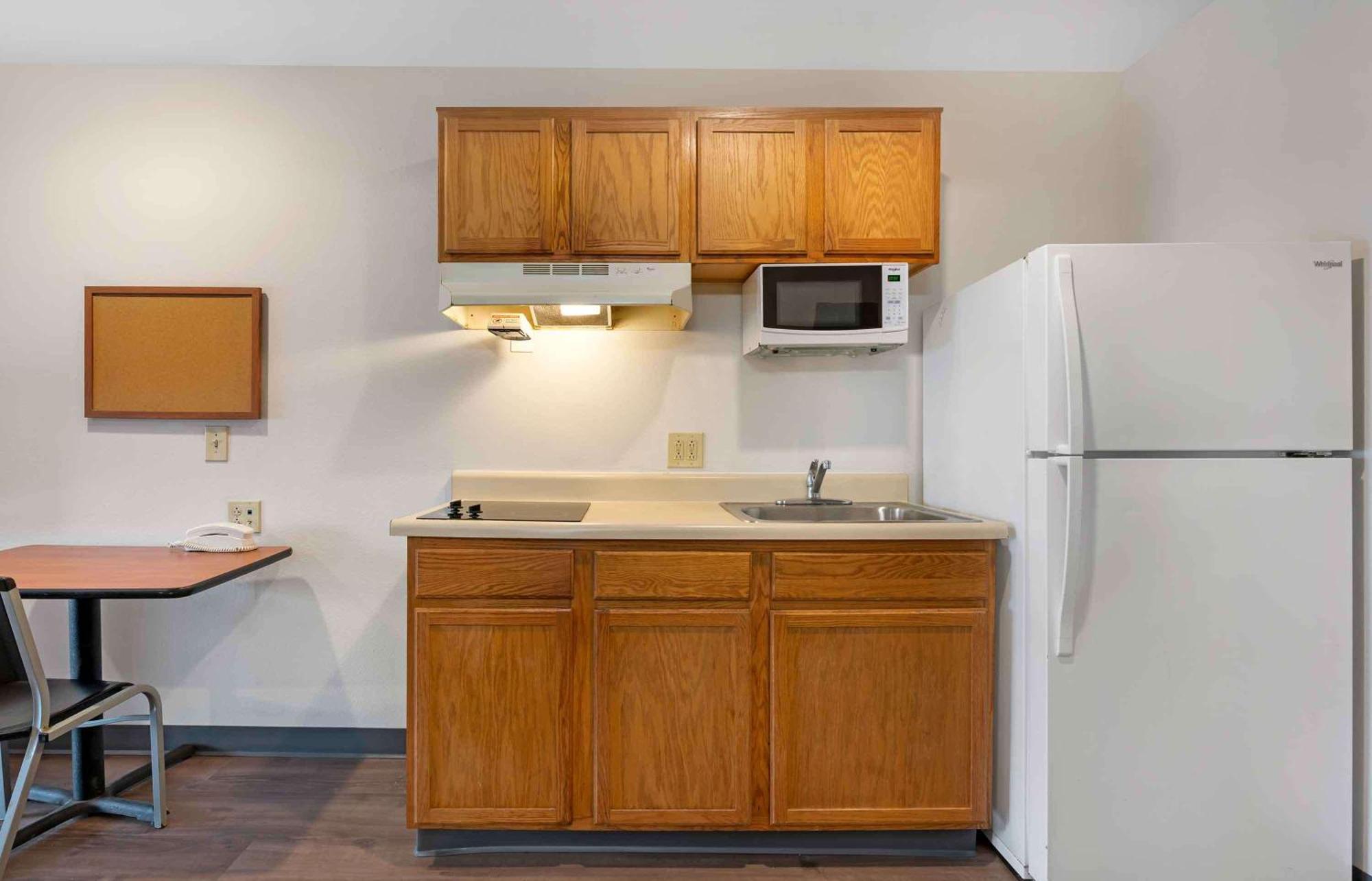 Extended Stay America Select Suites - Cincinnati - Sharonville Exterior photo